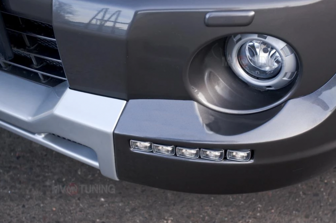 Накладка (юбка) переднего бампера "Broomer Design" (Без ДХЛ) для Mitsubishi Pajero IV (2006-2015) купить недорого с доставкой в Омск
