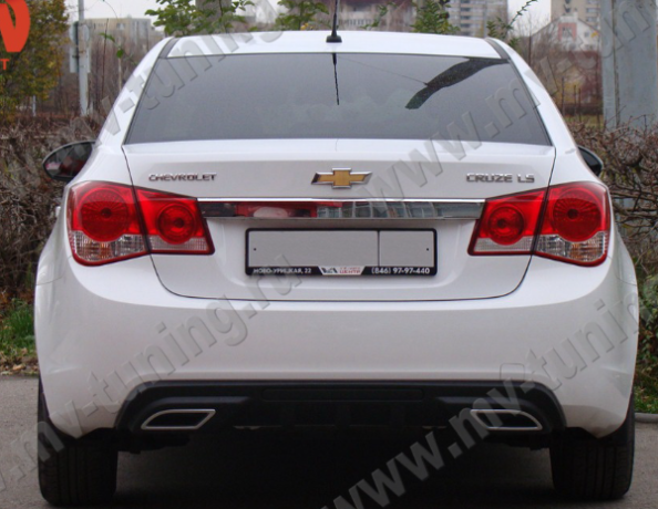 Диффузор заднего бампера var №2 (текстурный пластик) для Chevrolet Cruze (2008-2012) купить недорого с доставкой в Омск