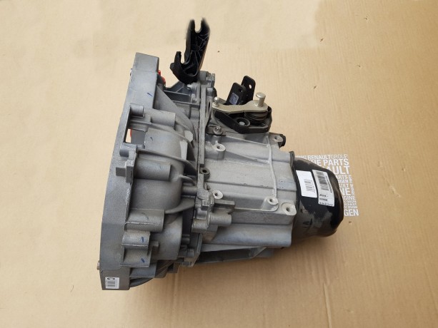 Механическая коробка переключения передач (МКПП 5-ст.) Renault JR5-514, двигатель К4М  1.6 16V, новая, оригинал 320106193R 8200934990 купить недорого с доставкой в Омск