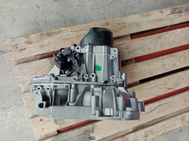 Механическая КПП (МКПП 5-ст.) Renault JR5-551 для L@DA L@ЯGUS, Vesт@, двигатель 16V франция купить недорого с доставкой в Омск
