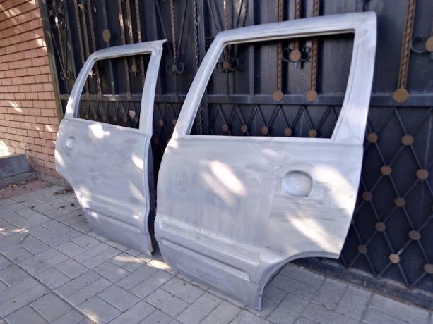 Комплект задних стеклопластиковых дверей для B@3 2123 "Chevrolet Niv@" купить недорого с доставкой в Омск