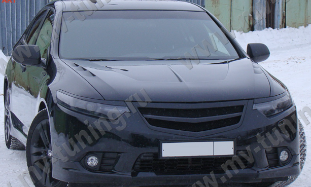Планка в решетку радиатора "Sport" для Honda Accord VIII (2011-2013) купить недорого с доставкой в Омск